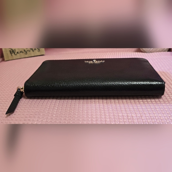 EUC Kate Spade Chelsea Large Continental Wallet - Picture 6 of 10